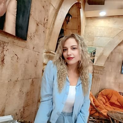 Bushra_saleh_10's profile picture. ✨ English teacher 👩🏼‍🏫 ♡◟Bibliophile◝♡  📚
◟◝♡𖥔◟Proverbs 3:5-6 🙏🏻🤍◝♡𖥔◟
❝I read so I can live more than one life in more than one place.❞ 📖🩵🌍 ｡˚ 𓄼