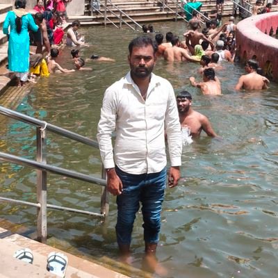 abhijee33992591's profile picture. छात्र - (2017 - 2020) लखनऊ विश्वविद्यालय