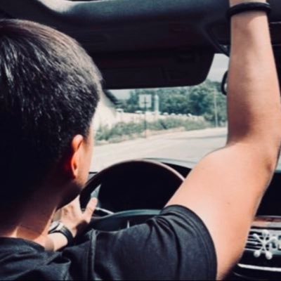 DanielJaparov's profile picture. ⚽️⚽️