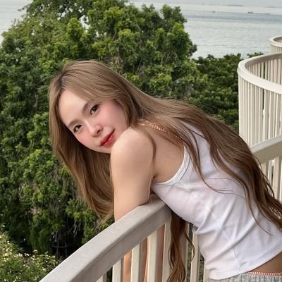 olivia_yun0819's profile picture. 좋아하는 사람: 준완위몬 @junewanwimol19         
준뮤닉 씨피를 파보세요: #JuneMewnich
               
유튜브: https://t.co/nmjRwjH7H5