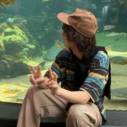 3VERYTH1NG0ES's profile picture. so let’s go see the stars right now ᯓ★