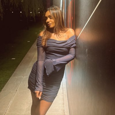 yourgirllabby's profile picture. princess treatment or leave me alone