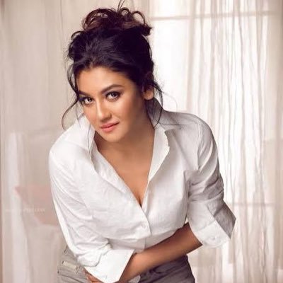 Thenali9's profile picture. mmm