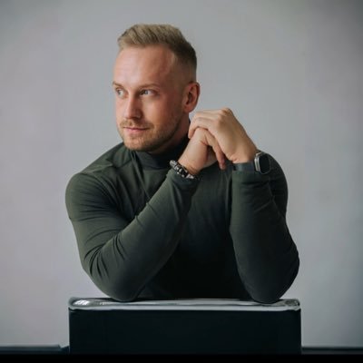 merowing_'s profile picture. 