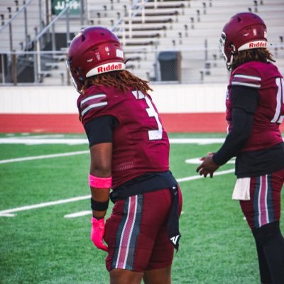 DarrylClll's profile picture. Darryl Collins ||5’9||200lbs|| rb/lb ||Mesquite highschool|| C/o 2027|| 3.8 GPA 📚 |@skeeterrecruits darrylcollins1211@gmail.com|| (214)-475-6632📲|| DMS OPEN