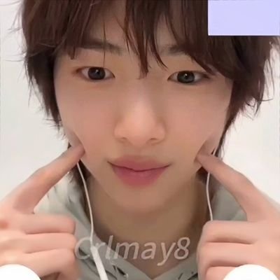 juhoonum's profile picture. hmm cheeseburger