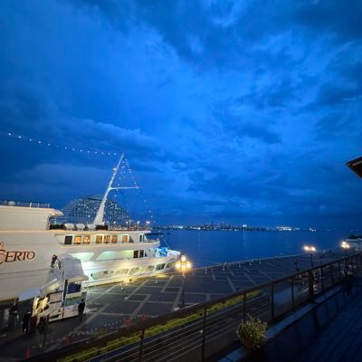 zikim0214's profile picture. 