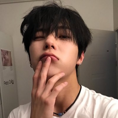 L9Zw5's profile picture. 전이정 최연준 오월오일