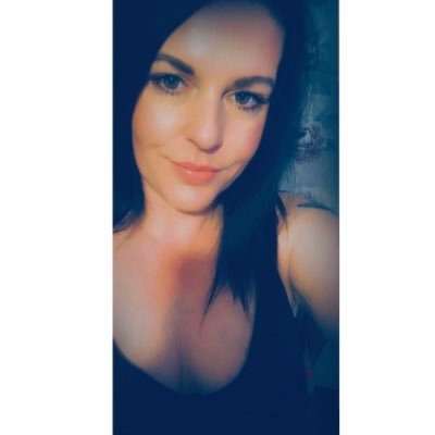 MrsFlowers007's profile picture. Glamorous indie rock'n'roll is what I want It's in my soul it's what I need  𝕋𝕙𝕖𝕂𝕚𝕝𝕝𝕖𝕣𝕤 https://t.co/OQAAoB6j5T