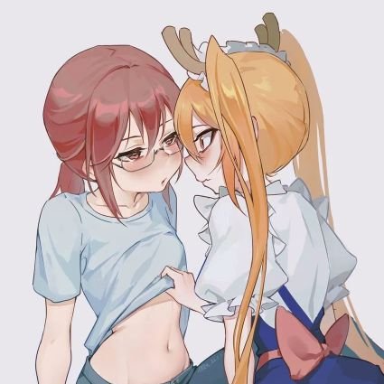 Izukimoontv's profile picture. 