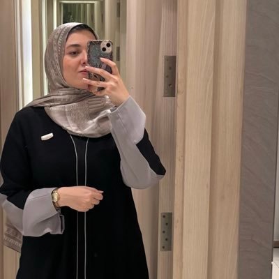 Hadeeremara98's profile picture. virtual edition of unbearable lightness of being, clinical nutrition support pharmacist, dietitian and loyal reader.