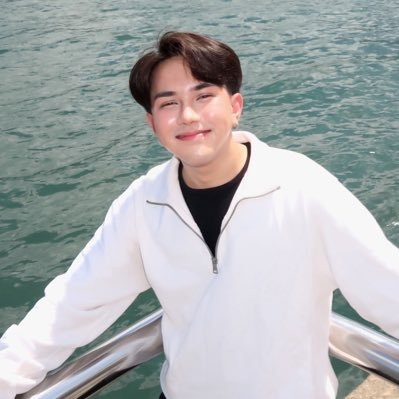 lepapilleon's profile picture. lil he/him princess.