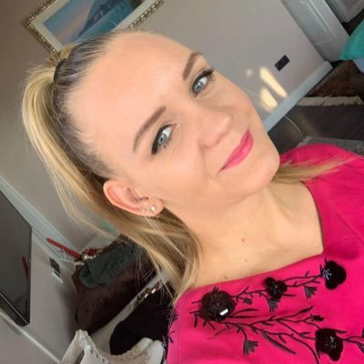 rosethr543's profile picture. 