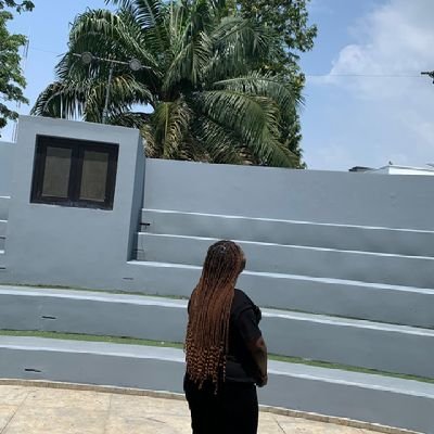 iamdhubem's profile picture. Writer | Reader | Movie Watcher = The Trinity.