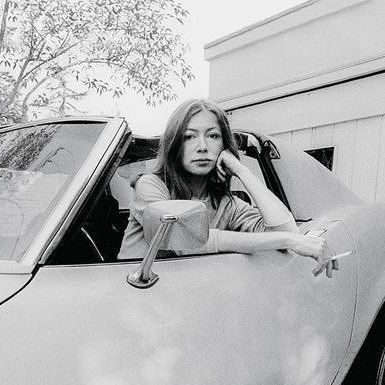 bodilyofferings's profile picture. patron saint of your local bookshop