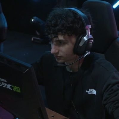 @Reazeeer
