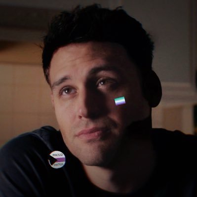 babycoweyes's profile picture. and then eddie diaz’s sad brown baby cow eyes and hater antics bewitched me. |18+! 911&superman