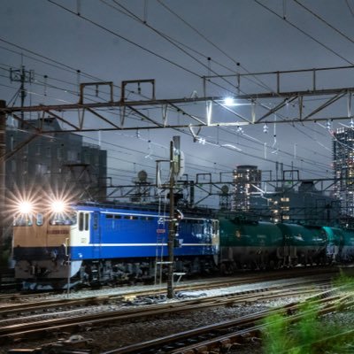 ss_rapidef's profile picture. 電車に乗りながら思ったことを書き起こします サブ→https://t.co/svo5W2xDVd