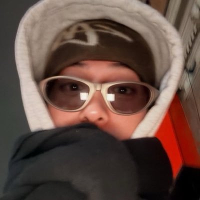 is2joohyuk's profile picture. E Ai DJ Nam Joohyuk Ta Vagabundo Memo Hein Cachorro