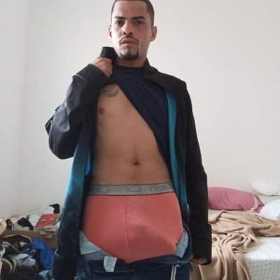 Igpendragon's profile picture. PERFIL DESTINADO A PUTARIA. MACONHEIRO MINEIRO E SAFADO 
🇧🇷🇧🇷.