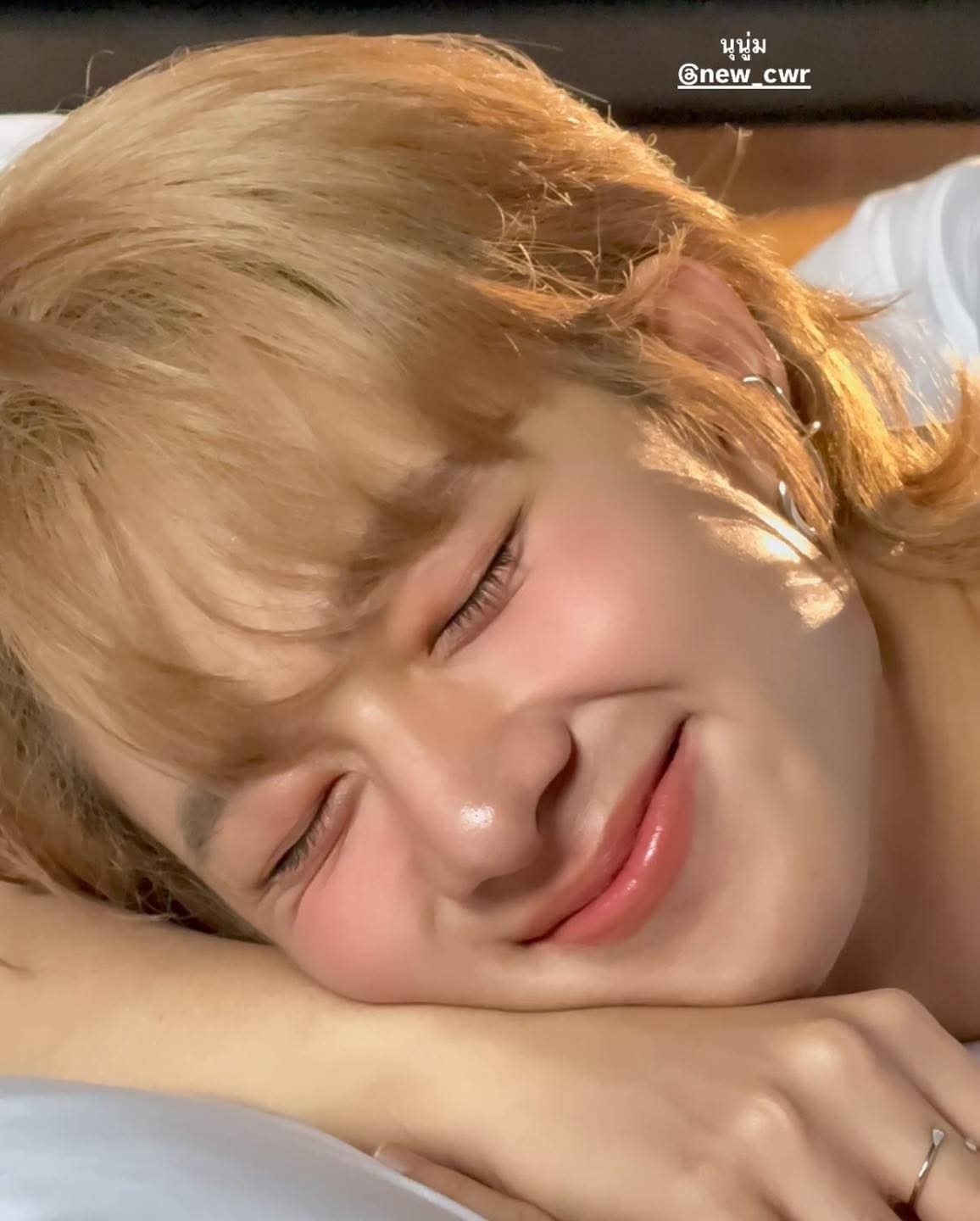 p0tqx_'s profile picture. ☄. *.หม่ามี๊ 300% อีก 700% เป็นแฟน☆♬
 ꒰ 🍒 ꒱ ติ่งทุกคนในดมด  ᥫ᭡
꒰ ENFJ ꒱ ((จะเปลี่ยนชื่อแอคตอนได้เป็นดารา))