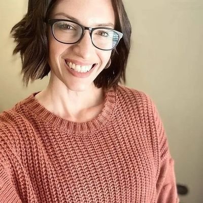 GabTessre01's profile picture. Honesty is my best policy             💙