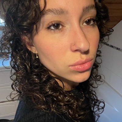 Lilaaflk's profile picture. 🍉 dab in louise’s pussy