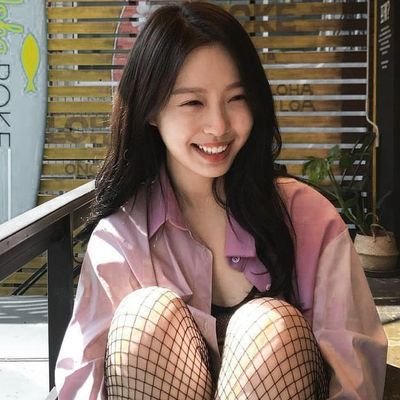 predzellwy's profile picture. 𝘋𝘢𝘯𝘤𝘪𝘯𝘨 𝘸𝘪𝘵𝘩 𝘢 𝘩𝘦𝘢𝘳𝘵 𝘧𝘶𝘭𝘭 𝘮𝘦𝘭𝘰𝘥𝘪𝘦𝘴 𝘰𝘧 𝘥𝘳𝘦𝘢𝘮𝘴.