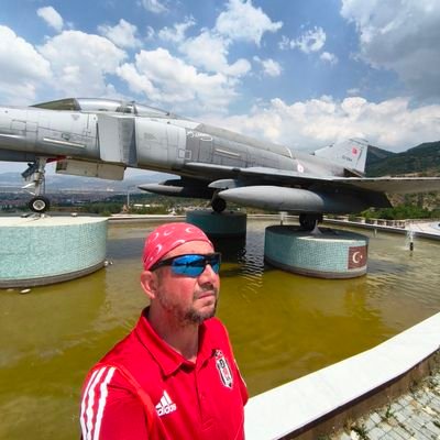 asabicArsi's profile picture. Gecenin SİYAH, ı Gündüzün BEYAZ, ı TEK AŞKIMIZ BEŞİKTAŞ 

📷 Fotoğraf
📽 Video 
🚲 Bisiklet
🚶 Doğa Yürüyüşü
🧗 Dağ Zirve
📖 Kitap Bağımlısı
🏂 Snowboard