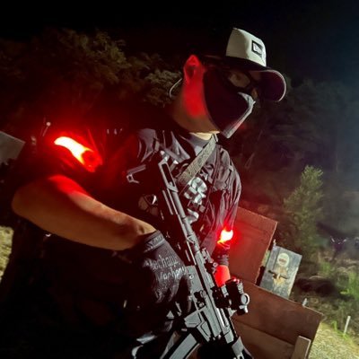 mpooh5_k's profile picture. 浮浪人(￣(工)￣) 趣味• サバゲーというハチミツ？狩り主にネイチャーバトルフィールドBBにて熊出没注意⁉︎
