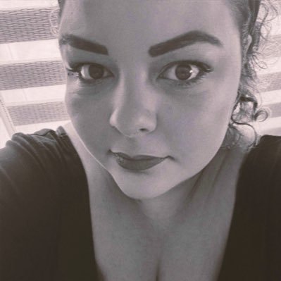 Simonaki_'s profile picture. Είμαι σε ηλικία που δεν έχω χρόνο να σου εξηγήσω τι είμαι. Είμαι ό,τι νομίζεις. Μείνε ή φύγε.