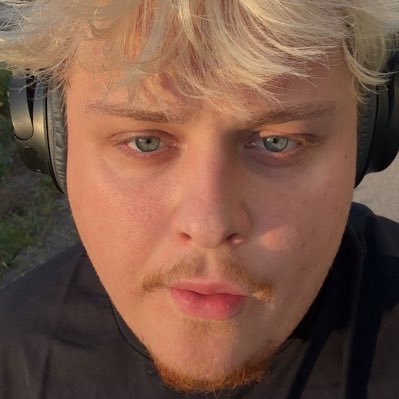 lupugo111's profile picture. I be complaining