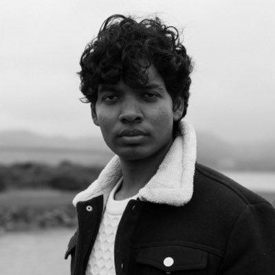 ayushswrites's profile picture. CEO @joinwarp - AI-native employee management platform for ambitious companies. Ex-CS/Physics @MIT