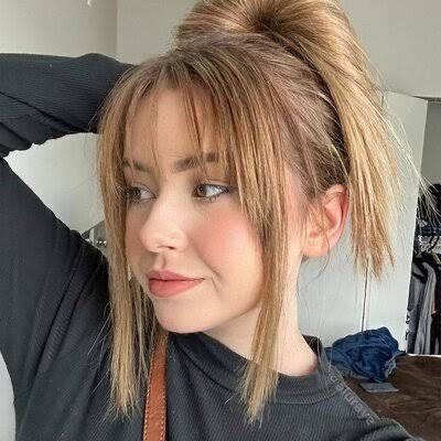 SarahHanna13068's profile picture. 