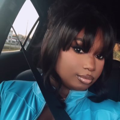 yungforeverrr's profile picture. 