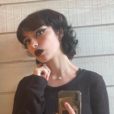 margxisme's profile picture. gauchiasse littéraire avec un bac +10 animal crossing mention strabisme🐈‍⬛ https://t.co/ri0kAjNfQ6