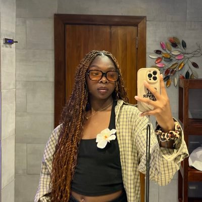 dviiun's profile picture. vive les gros fronts