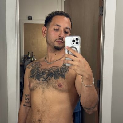 SocialllZeus's profile picture. do you wanna shut the fuck up?