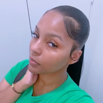 thatskimm's profile picture. Proverbs 31:25 | Southern Gal ⚜️