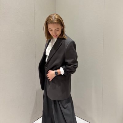 momokomitani's profile picture. 関西でボイトレの先生をして24年目。1回のレッスンで劇的変化を起こす5次元Voice Designer。生徒さんの複数デビュー実績あり。アーティスト、プロデューサー、一般の方までレッスンをしております。