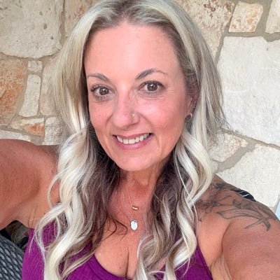 emmakswan's profile picture. A little bit older, but still cute af. Things I love: Jesus, wine, my family, the Longhorns, Dale Jr., Dallas Cowboys, Chase Elliott, Ryan Gosling, Wemby.