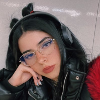 OmfgitsLydia's profile picture. ig/ sadlyy__
ᶤ ᶠᵉᵉˡ ˢᵒ ᶠᵘᶜᵏᵉᵈ ᵘᵖ • 🌙 • 🦇