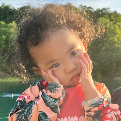 aaliyahfrncsk's profile picture. hates everything but tulips