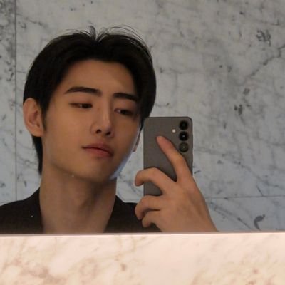 shonzeer's profile picture. moonstruck 🌑 | 07/09/25 🇵🇭