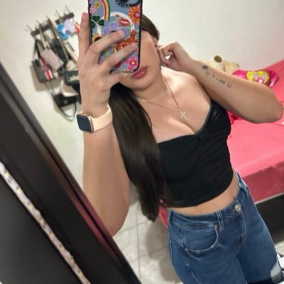 valeryayln's profile picture. 