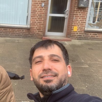 AlwazaaKovan's profile picture.