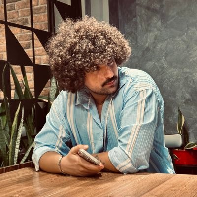 keyvan_jvr's profile picture. یه فرفری خوشحال🤪