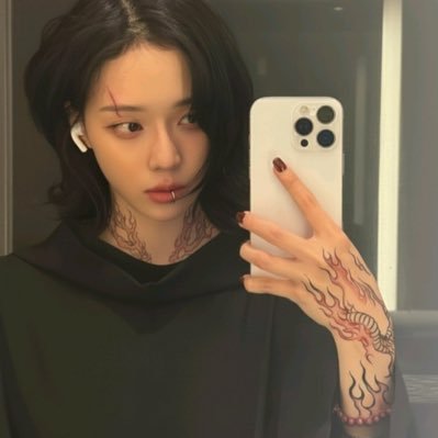 champagneJ01's profile picture. archives: https://t.co/mVmHIVs6Xh