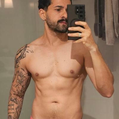 guilhermevmv29's profile picture. Baixinho barbudo, mineiro, fitness, nerd, gamer, sarcástico, irônico, biscoiteiro e algo mais