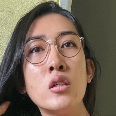 Translover_11's profile picture. الشيميل اولاً ثم البقيه..